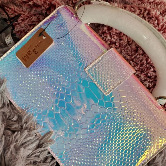 Hello TOO MARCH MADNESS AND THUS ITEM HASIT 3am opalescent in pink/blue hues bag - Picture 2 of 7